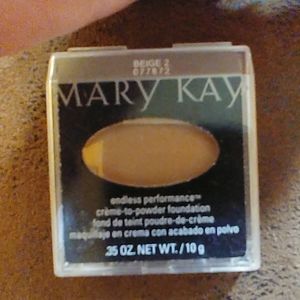 Beige 2 cream to powder